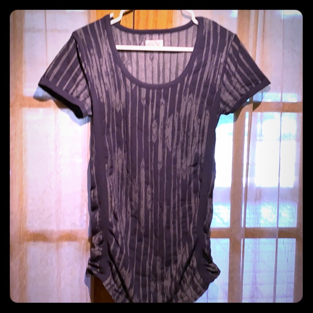 Athleta short sleeve tee